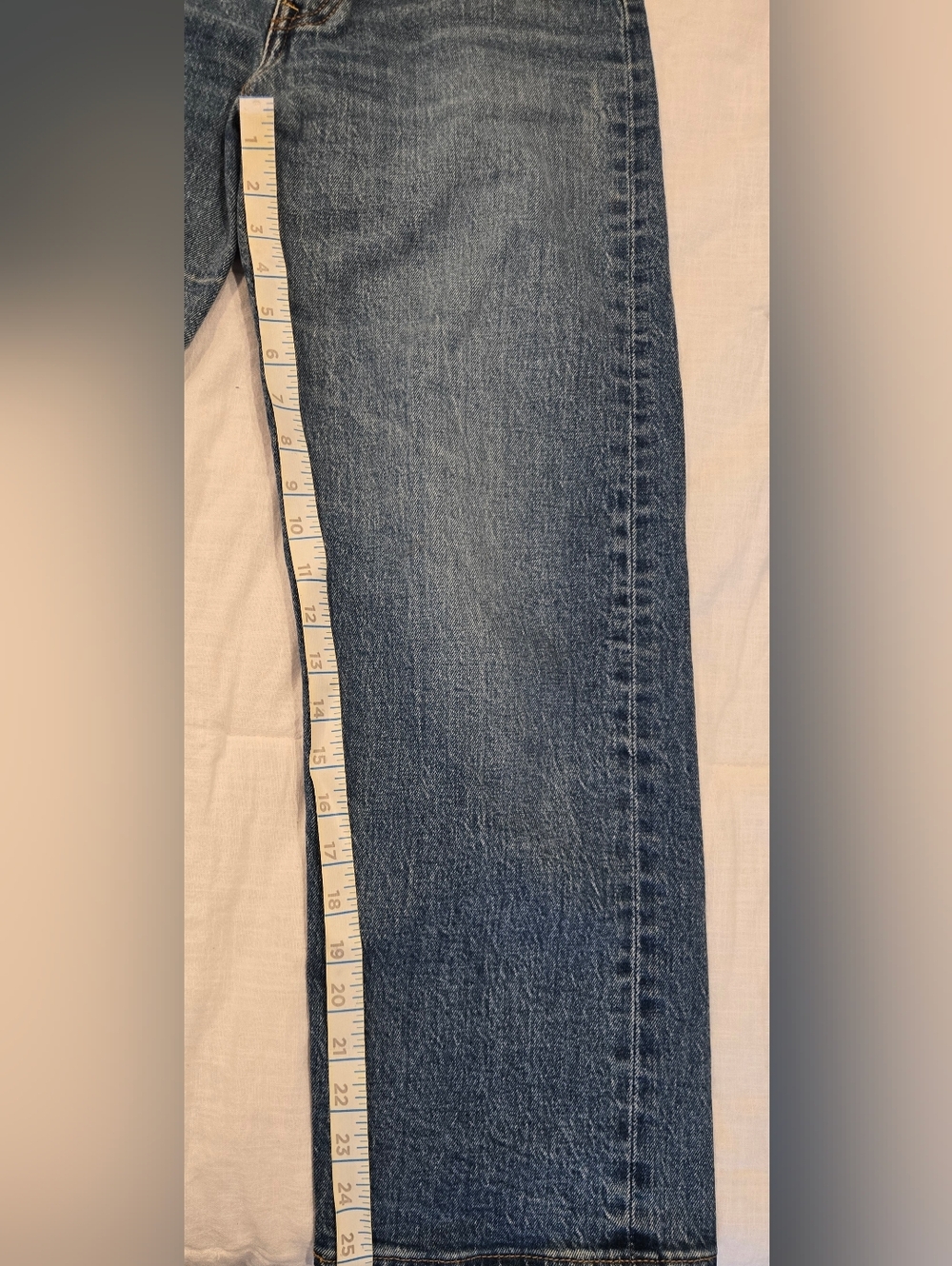 Levi’s Ribcage Straight Jeans Size 29 High Rise Button Fly Blue Denim Mom Jean - Picture 12 of 12